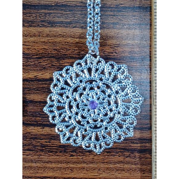 Beautiful Silvertone & Purple Necklace & Earrings Shiny Beautiful Preppy Fancy - Picture 7 of 9